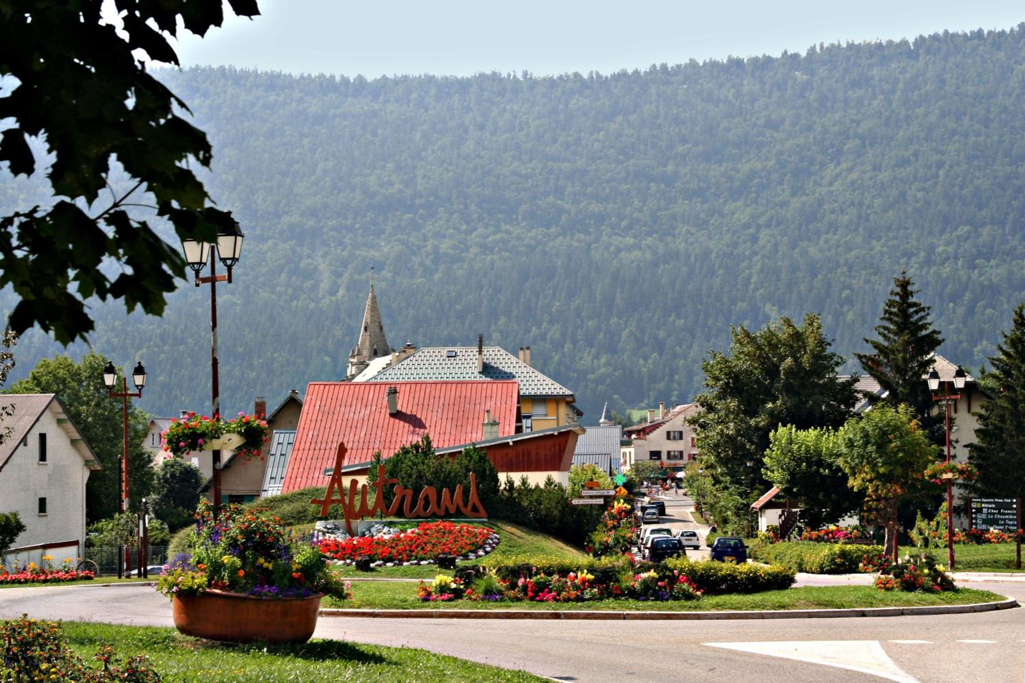 Logis Le Vernay Autrans-Meaudre-en-Vercors Exterior photo
